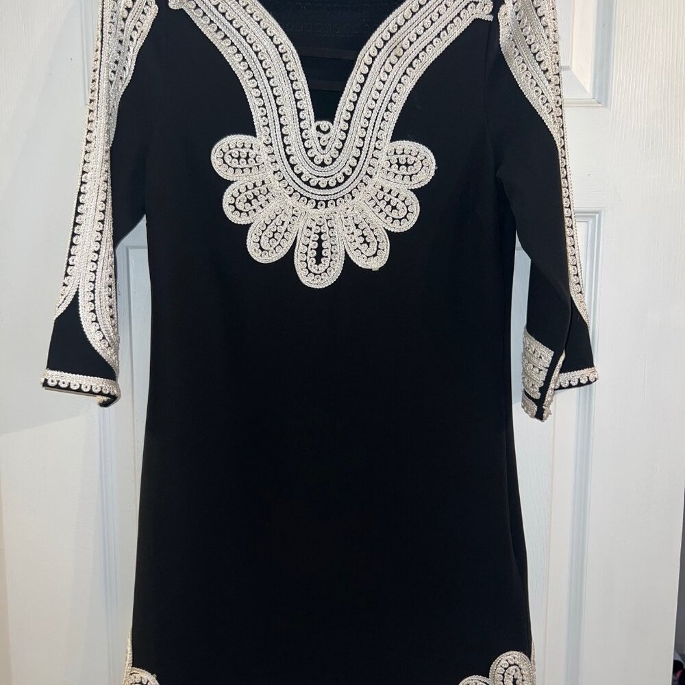 Kanvas Stunning Black Chloe Dress with Lace Embroidery-Size Small